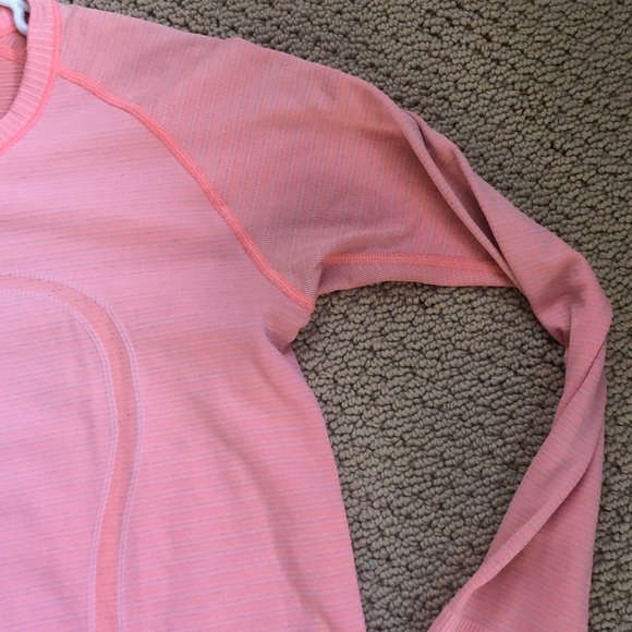 Lululemon run swiftly tech long sleeve shirt with them holes pop orange size 10 - Picture 5 of 6